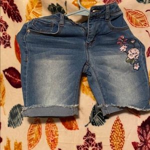 A size 10 shorts brand new never worn